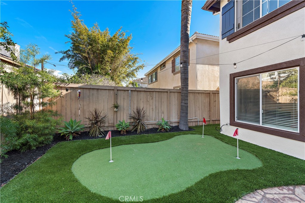 4314 Silver Spring Way