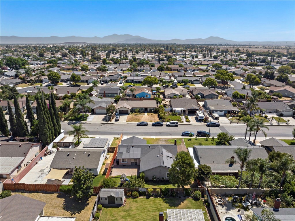 2834 S Augusta Avenue