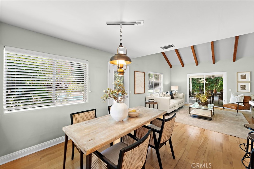 2815 N Kingsgate Drive