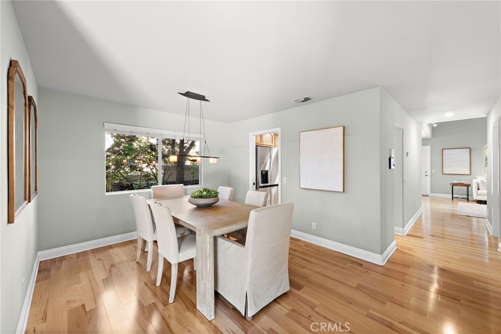 2815 N Kingsgate Drive