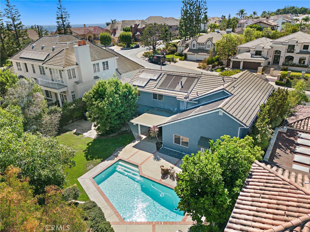 2815 N Kingsgate Drive