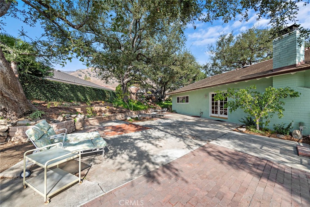 2077 Whitebluff Drive