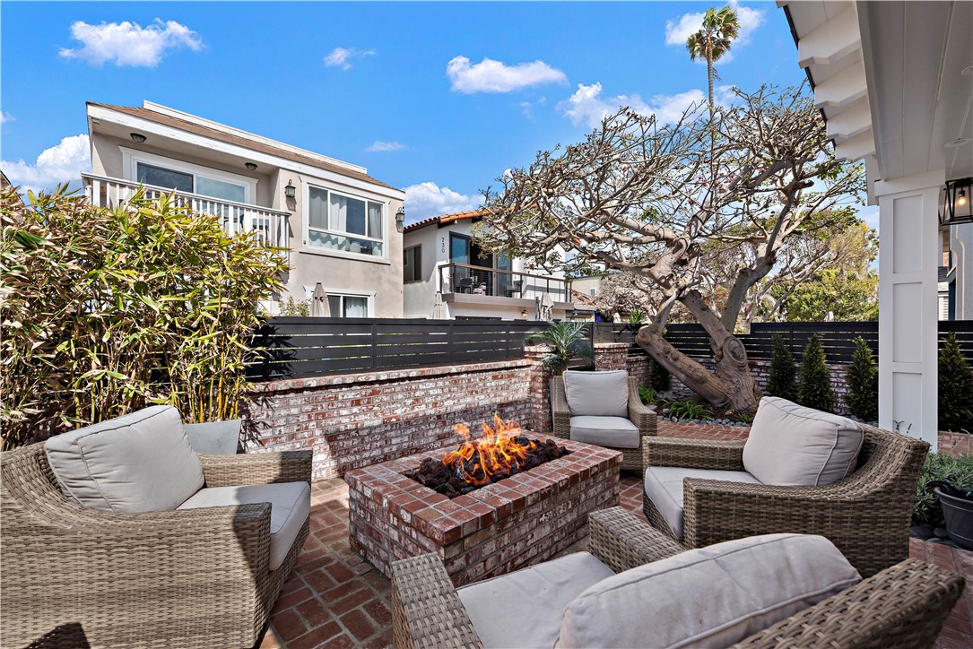 725 Dover Court
