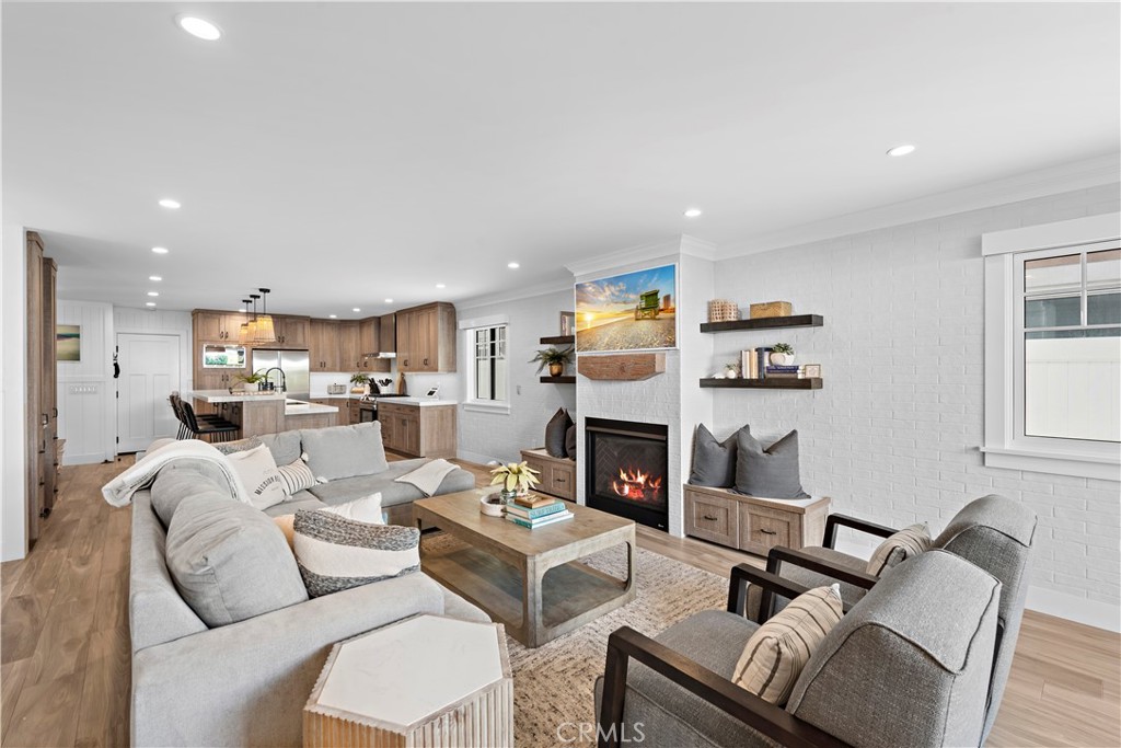 725 Dover Court