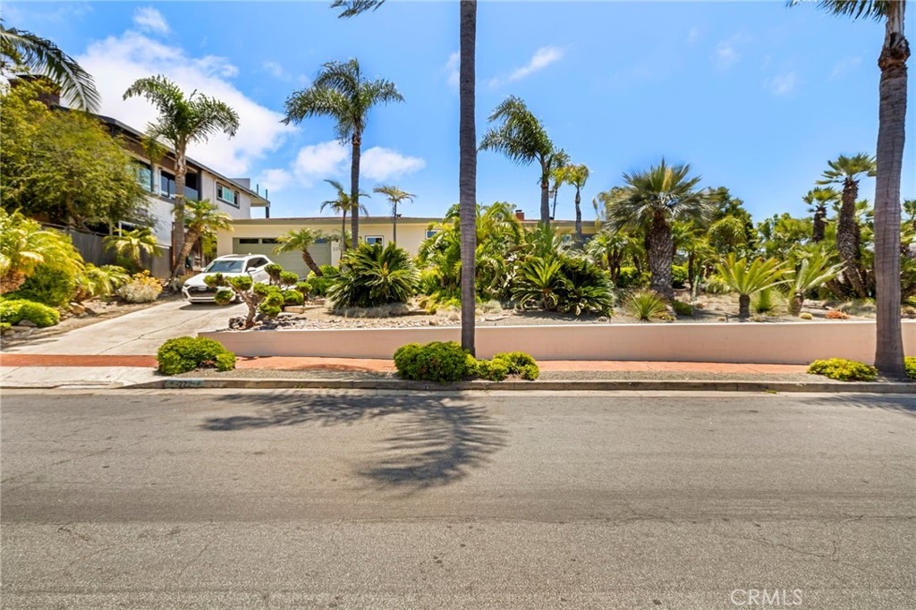 229 W Avenida Cordoba