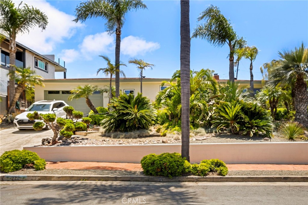 229 W Avenida Cordoba