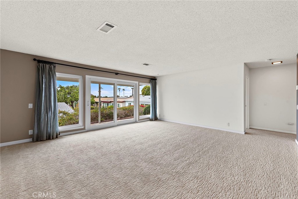 3808 Vista Campana S 52