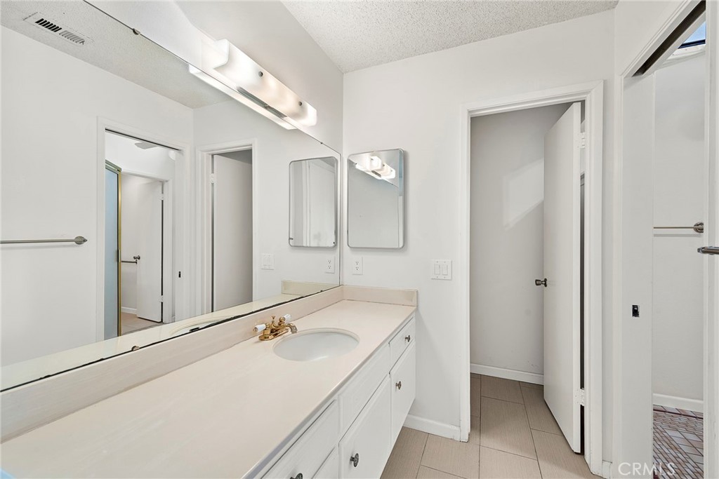 3808 Vista Campana S 52