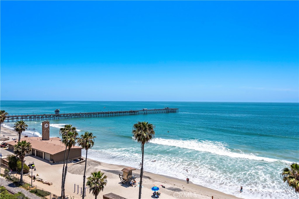 423 Avenida Granada 33