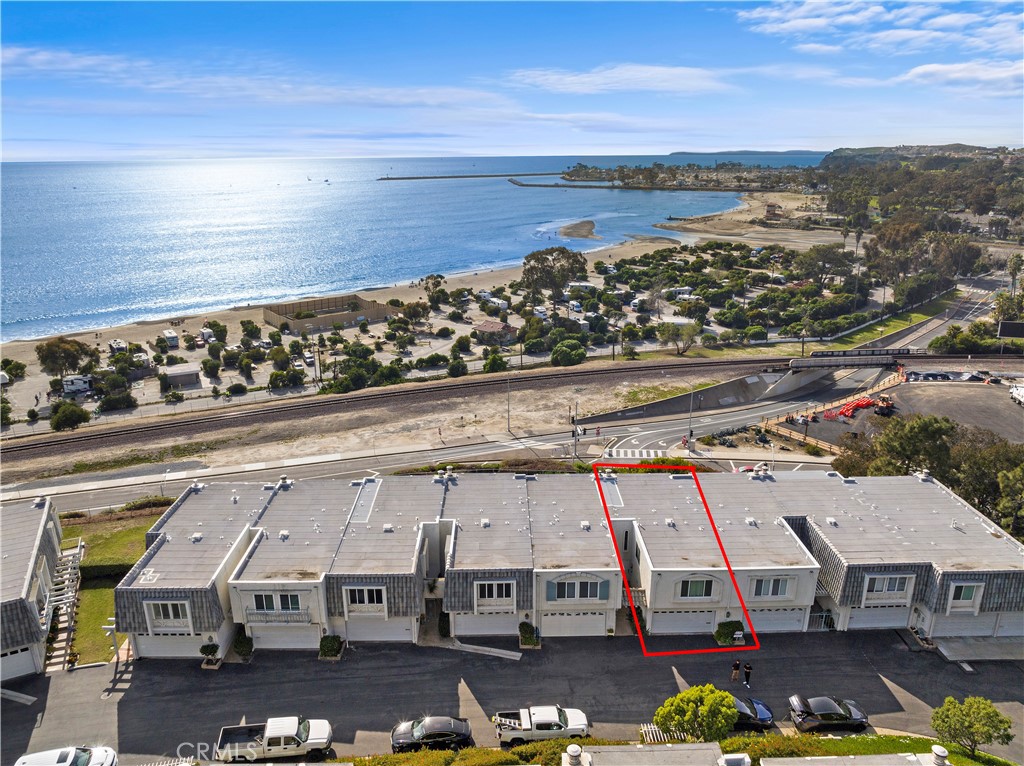 25836 Dana Bluffs W 32