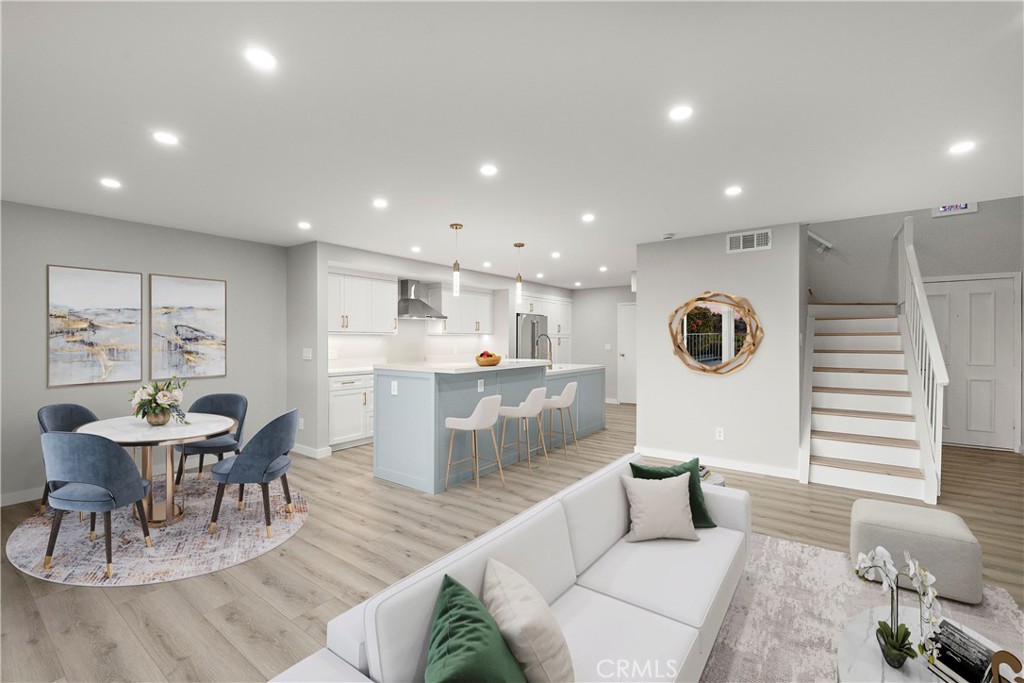 25836 Dana Bluffs W 32