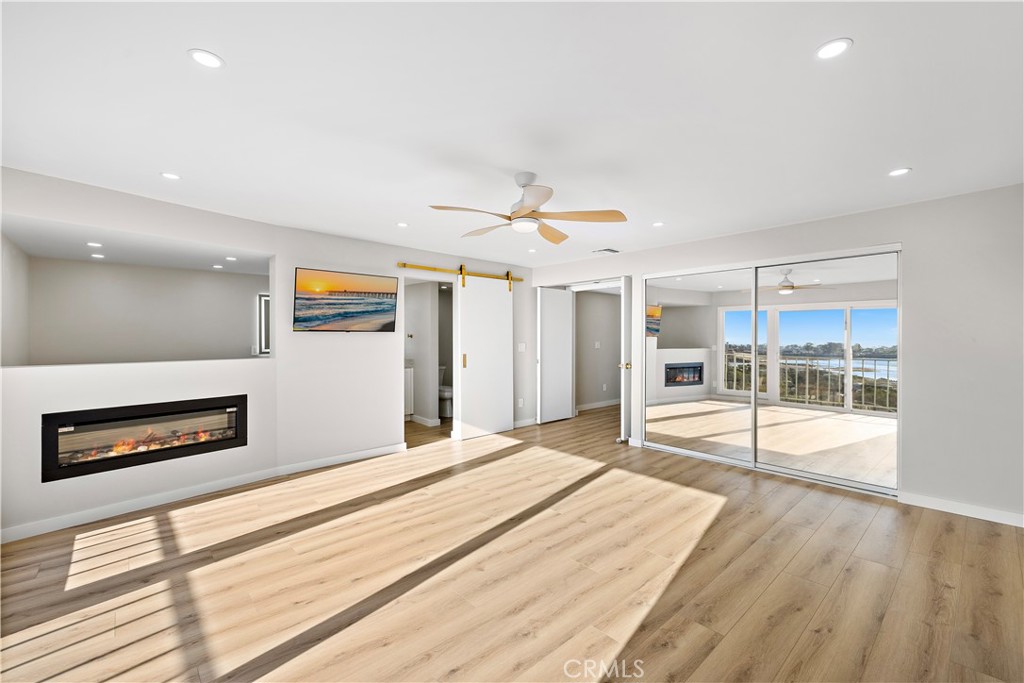 25836 Dana Bluffs W 32