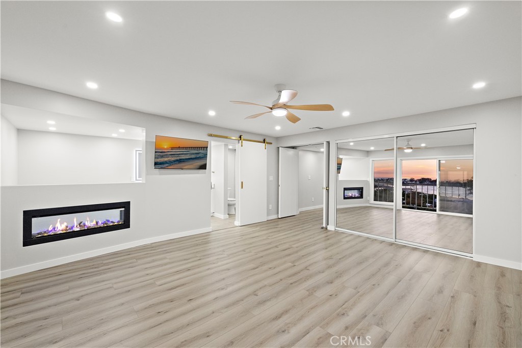 25836 Dana Bluffs W 32