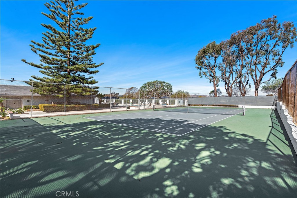 25836 Dana Bluffs W 32