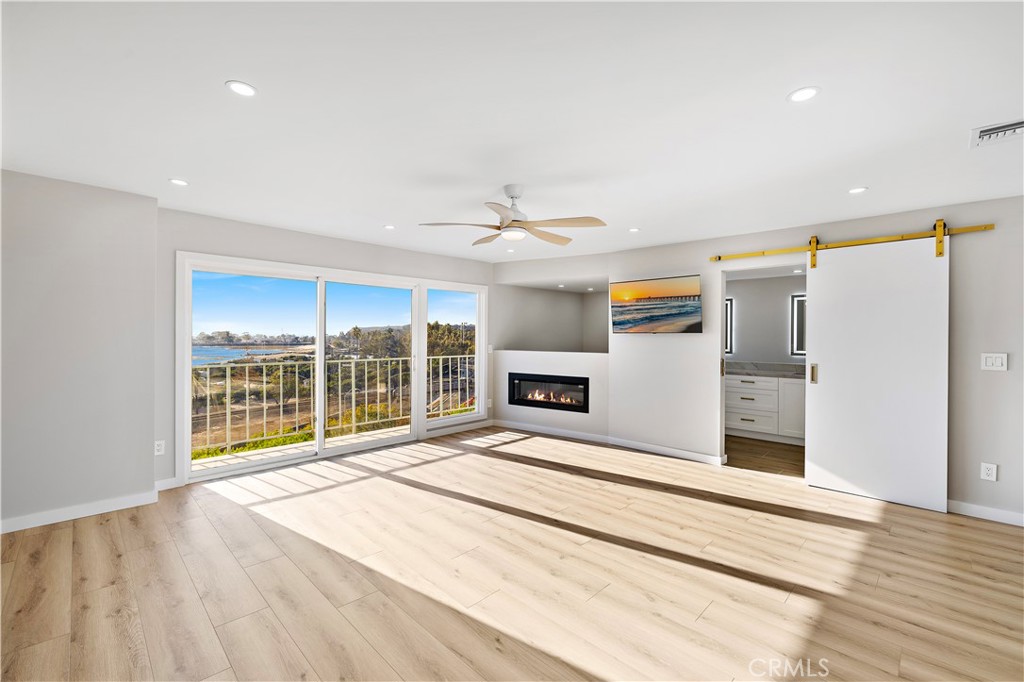 25836 Dana Bluffs W 32