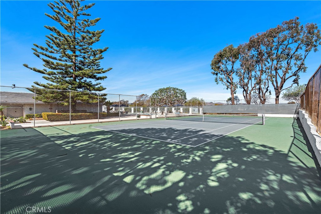 25836 Dana Bluffs W 32