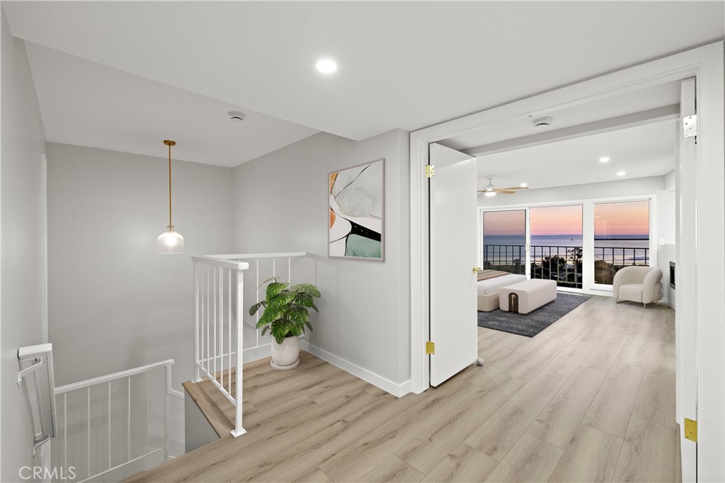 25836 Dana Bluffs W 32