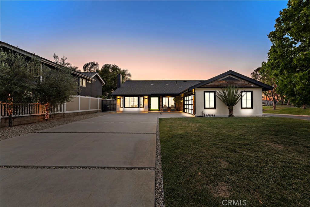 29091 Country Hills