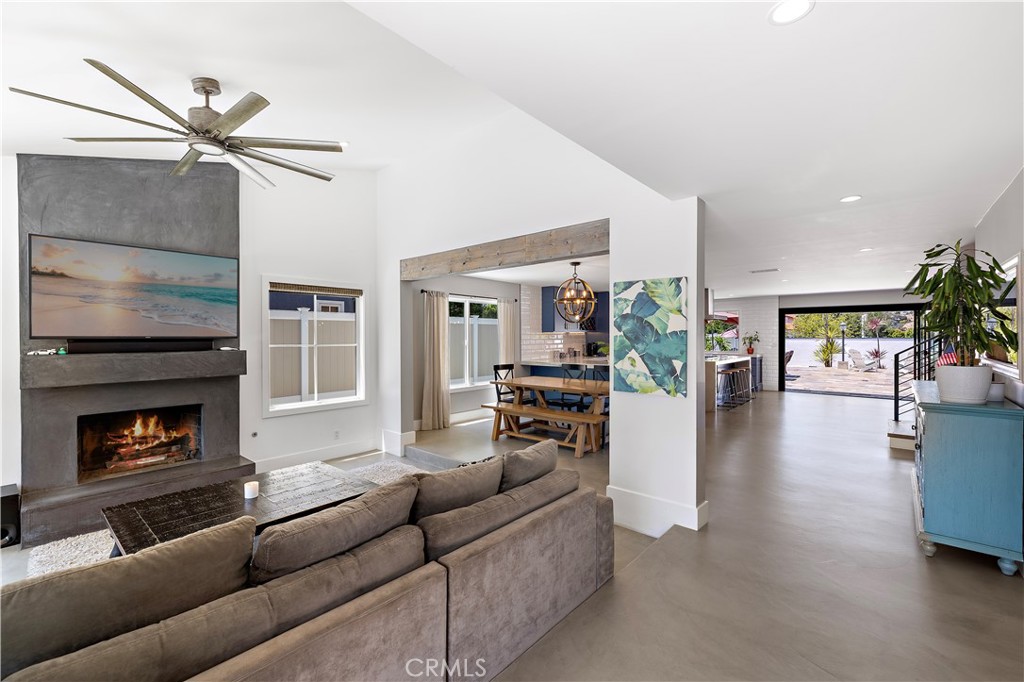 29091 Country Hills