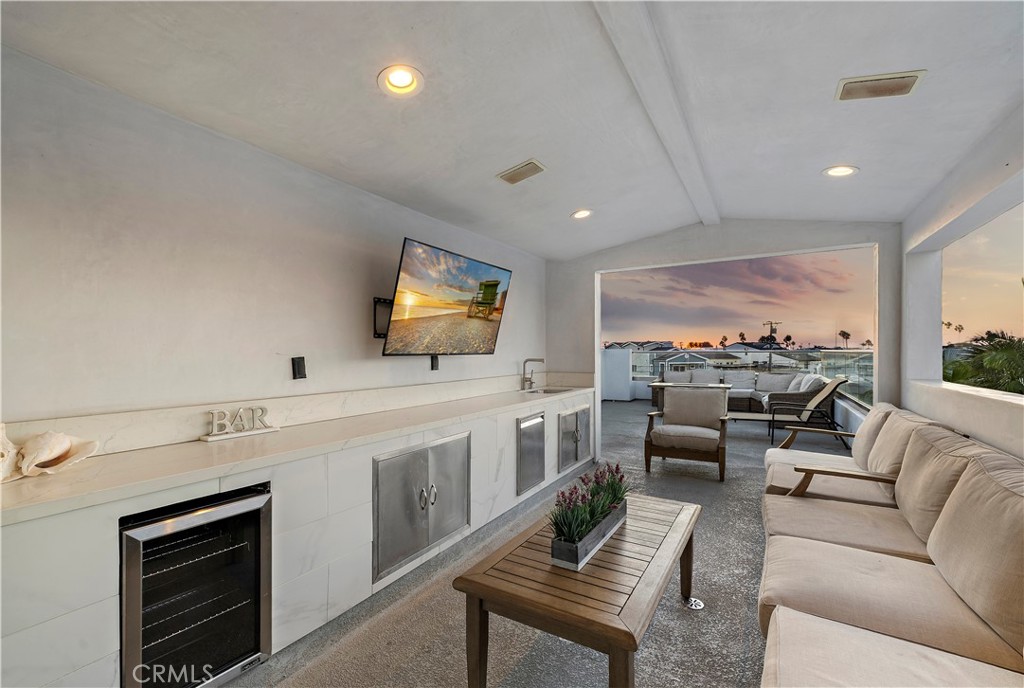 506 Clubhouse Avenue