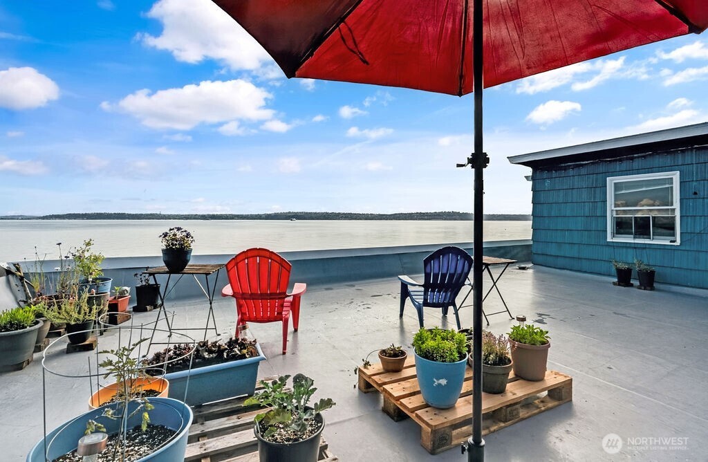 10824 Vashon Highway SW