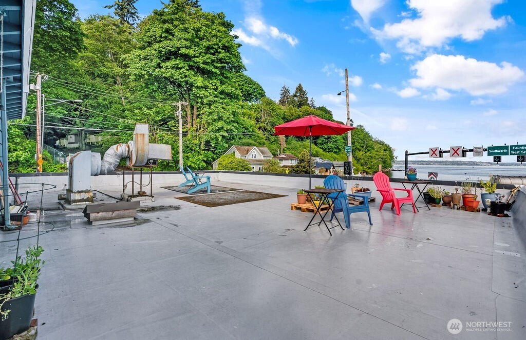 10824 Vashon Highway SW