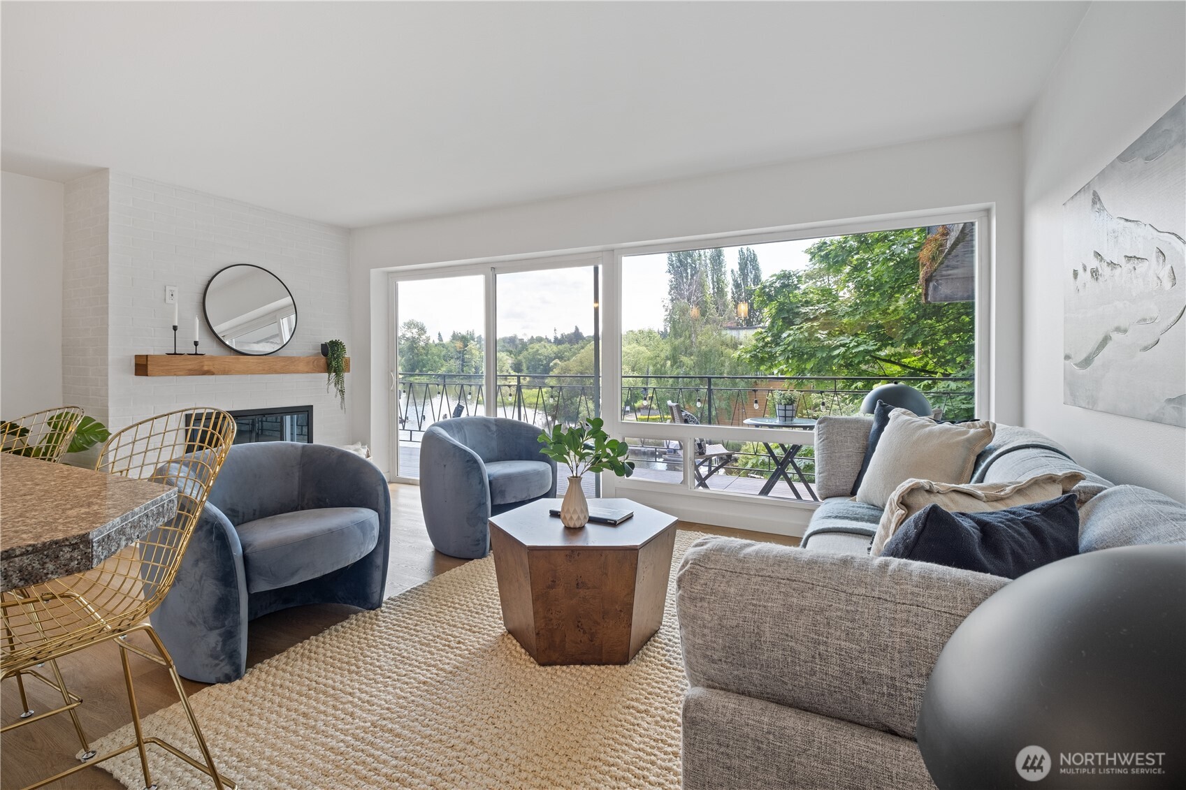 2524 Boyer Avenue E Unit: 108