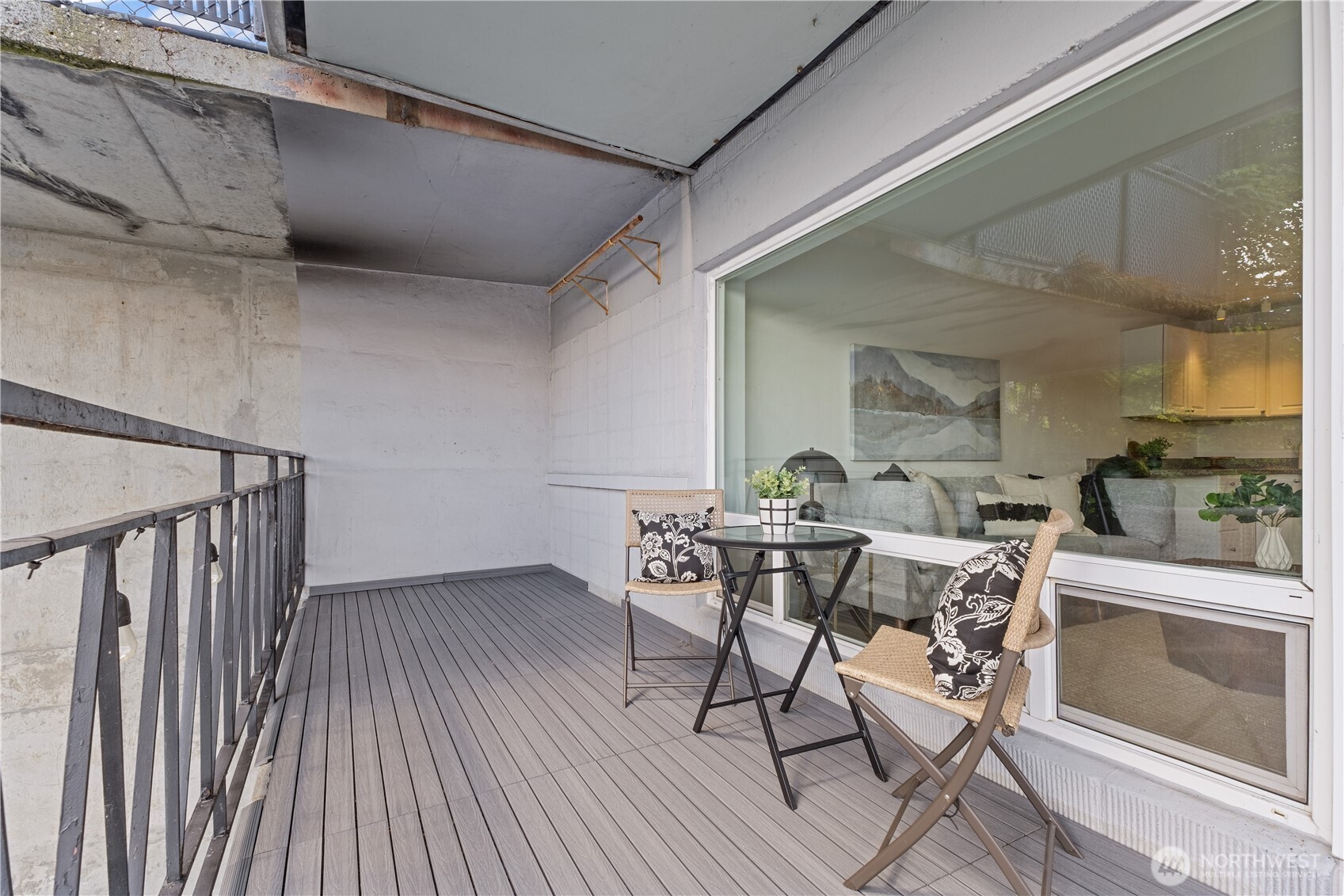 2524 Boyer Avenue E Unit: 108