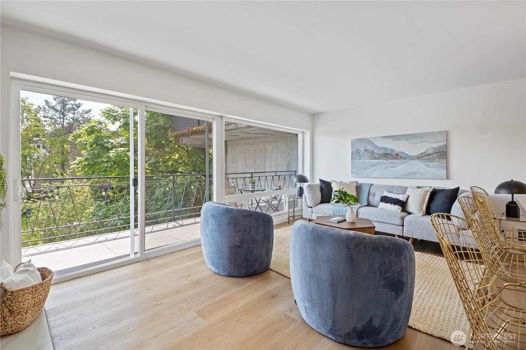 2524 Boyer Avenue E Unit: 108