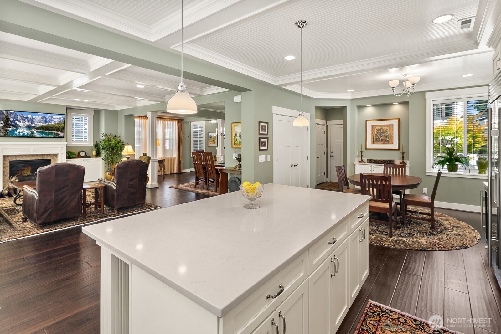3913 W Briarcliff Lane