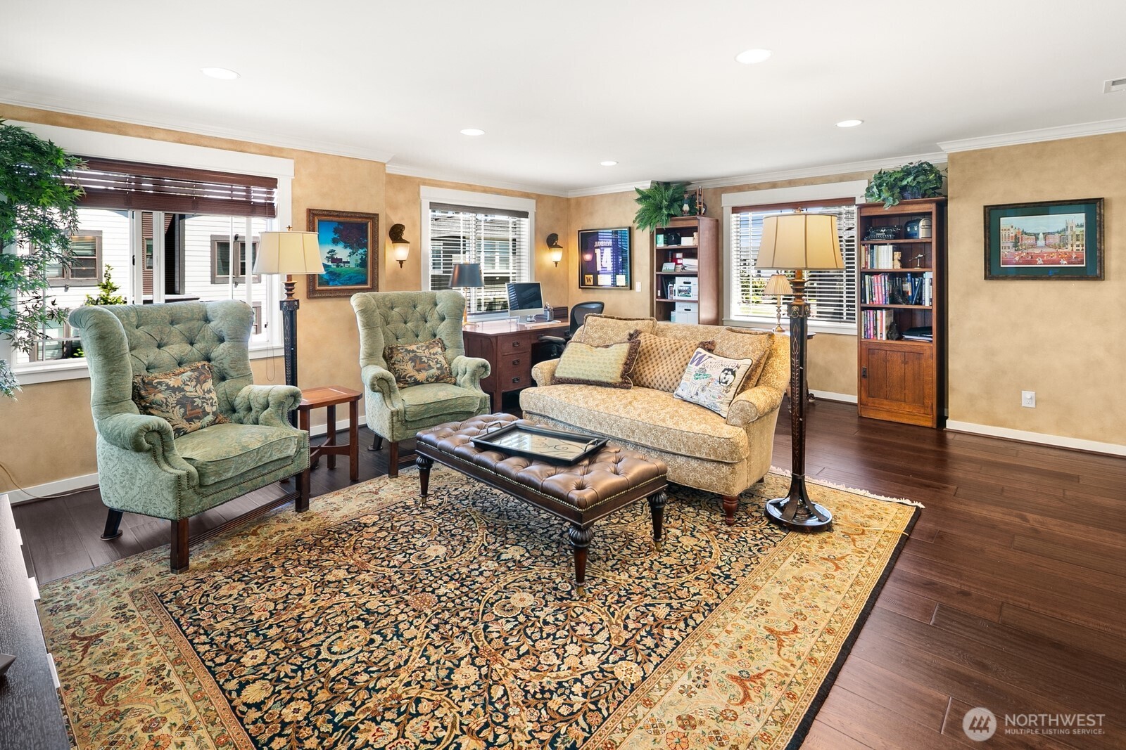 3913 W Briarcliff Lane