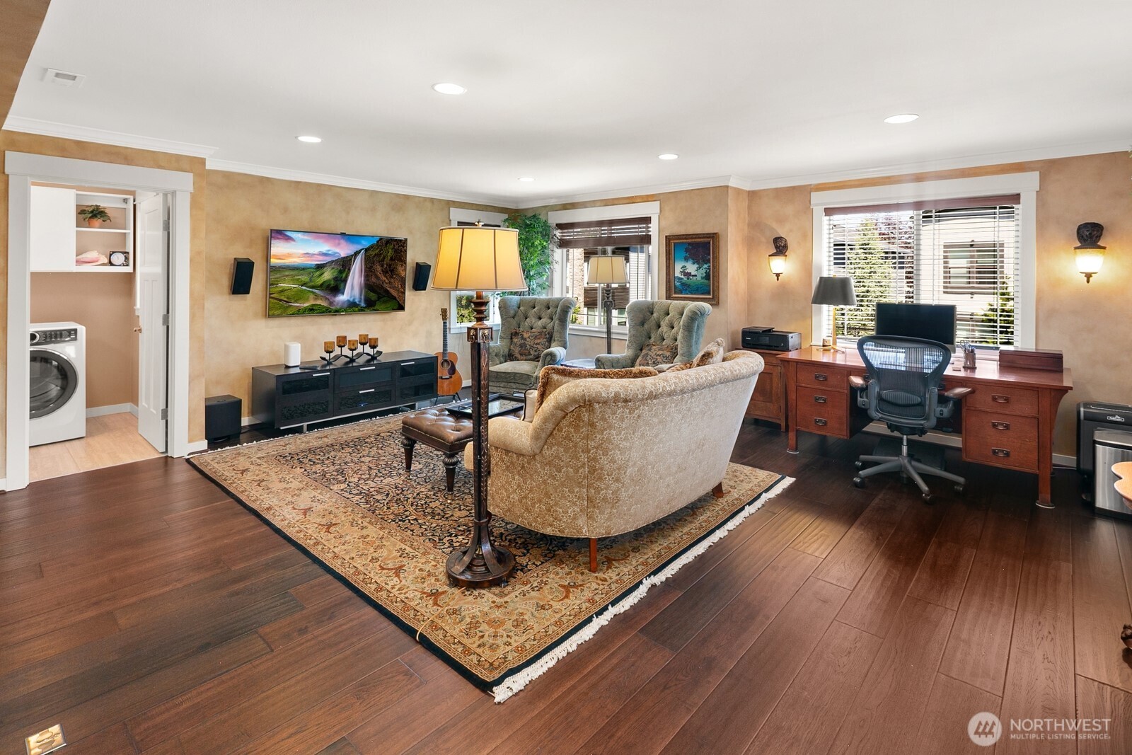 3913 W Briarcliff Lane
