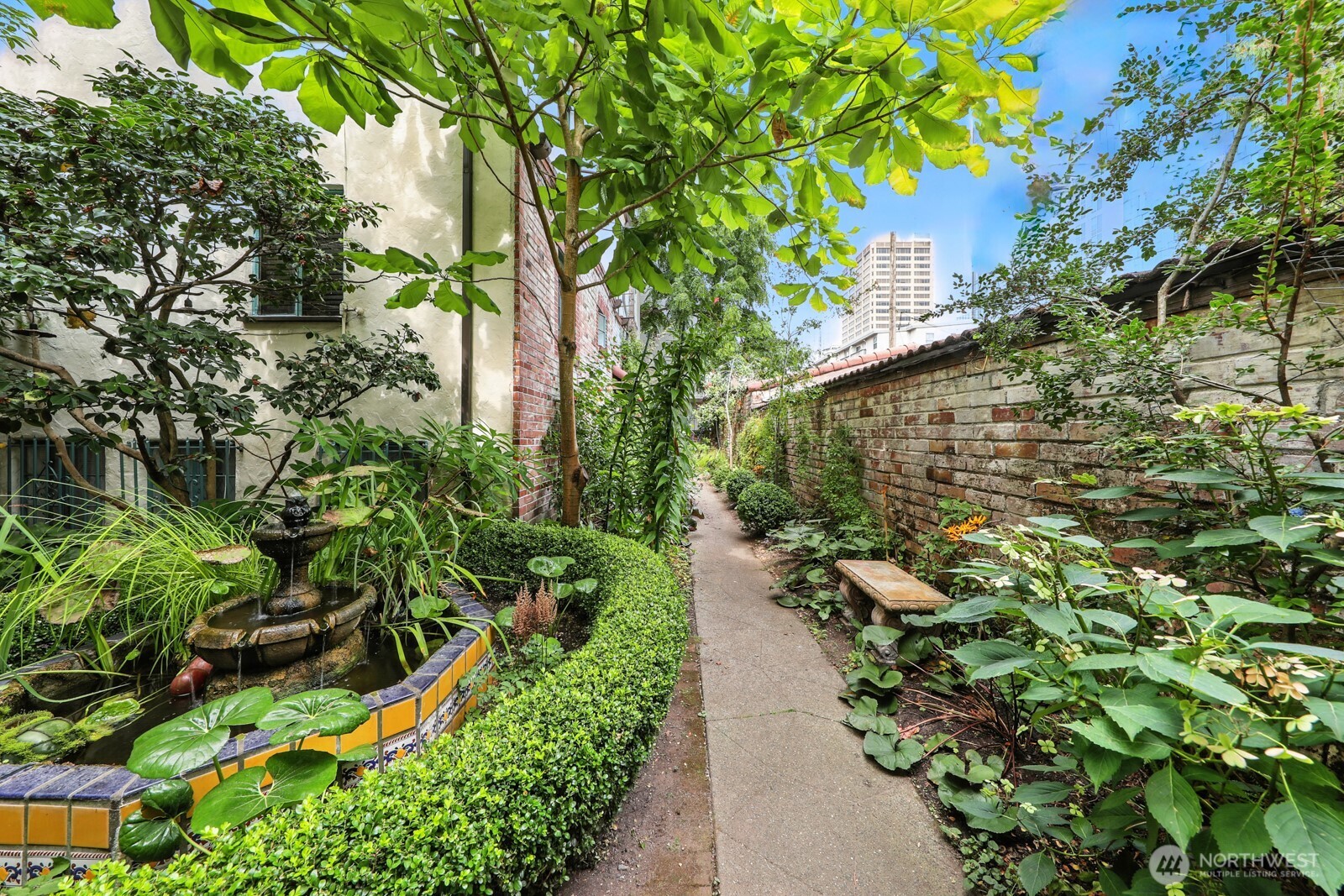 1106 NE 42nd Street Unit: 19