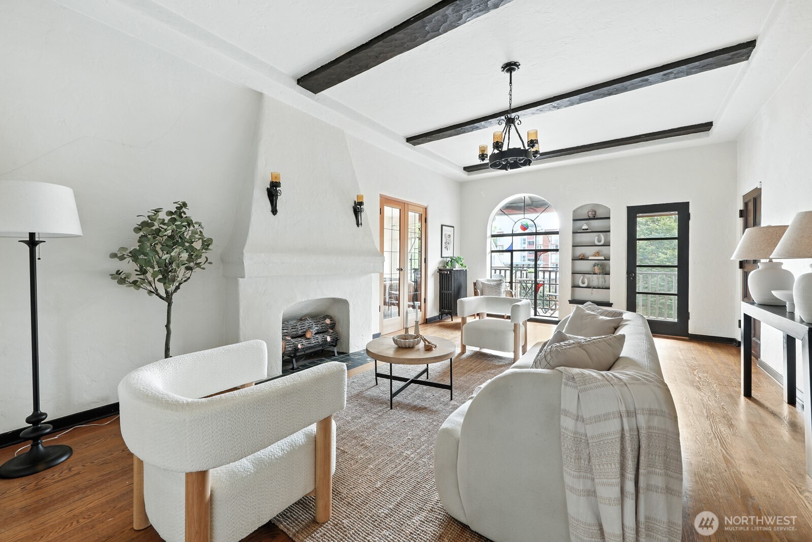 1106 NE 42nd Street Unit: 19