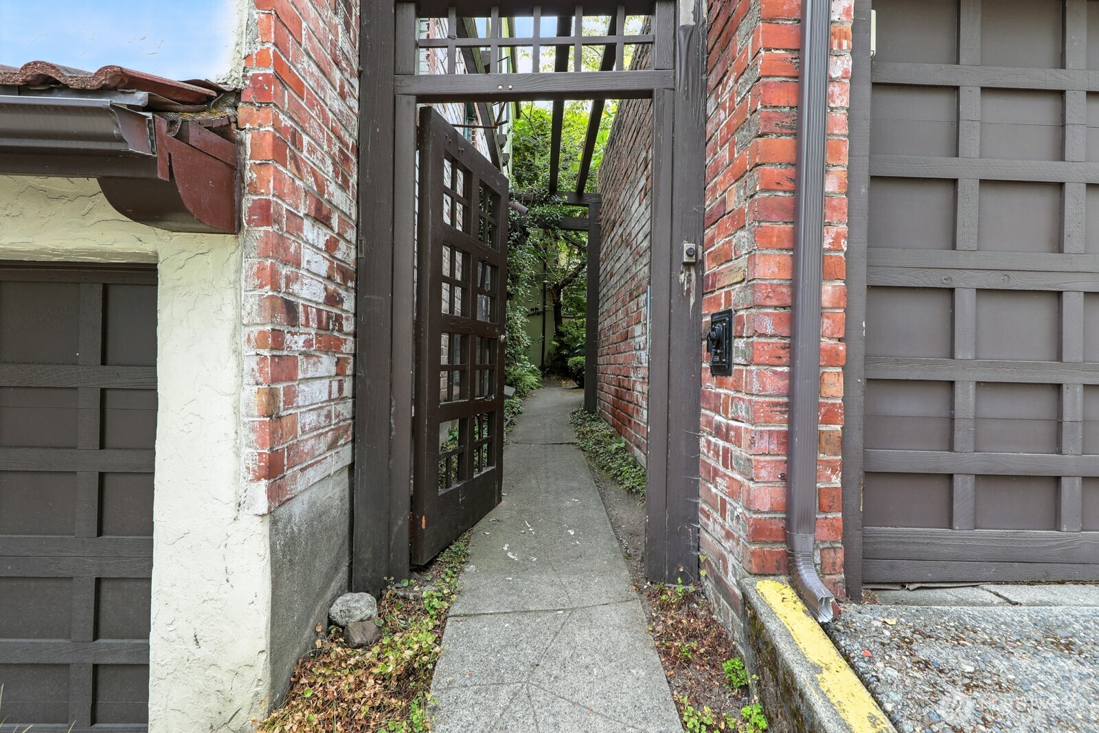 1106 NE 42nd Street Unit: 19