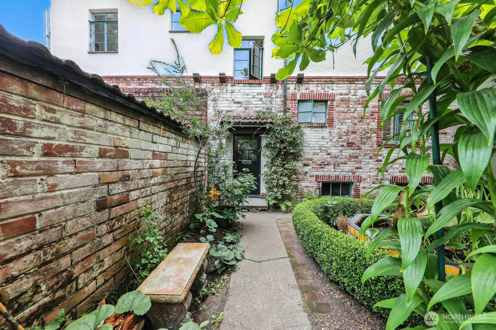 1106 NE 42nd Street Unit: 19