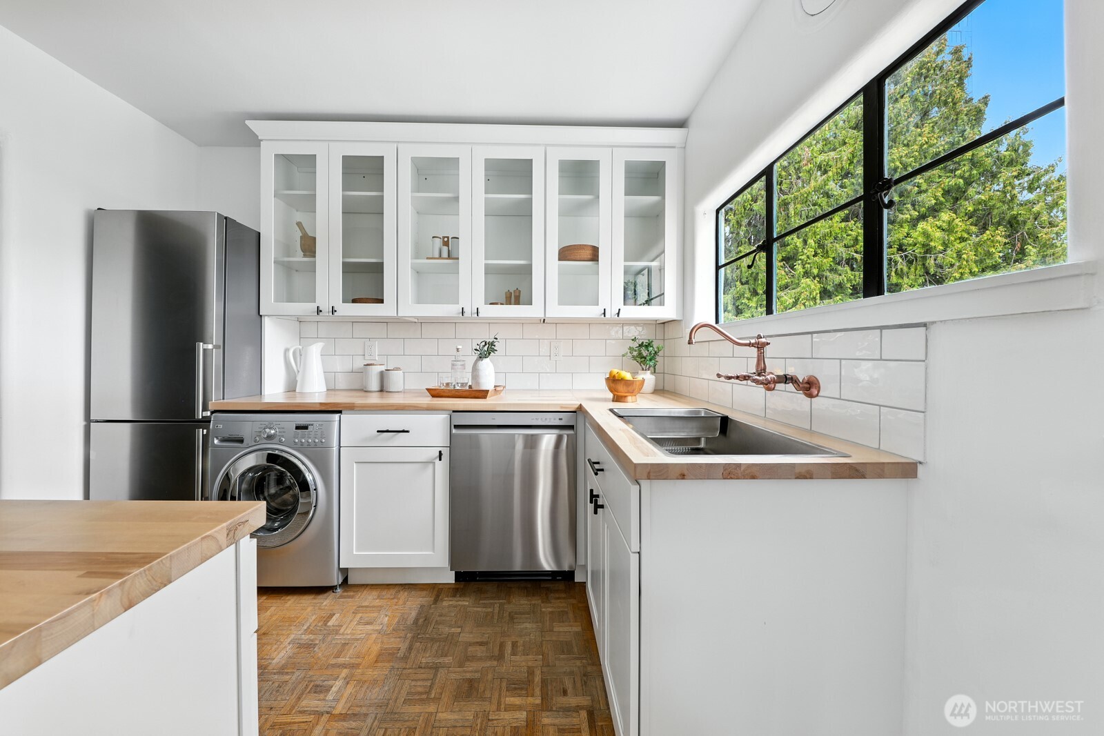 1106 NE 42nd Street Unit: 19