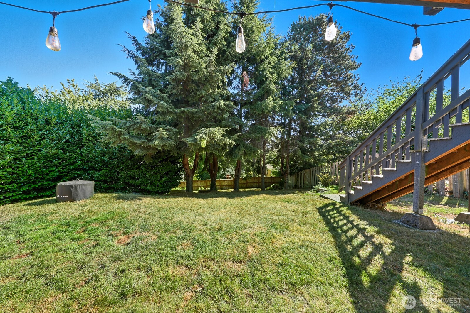 9514 44th Avenue NE