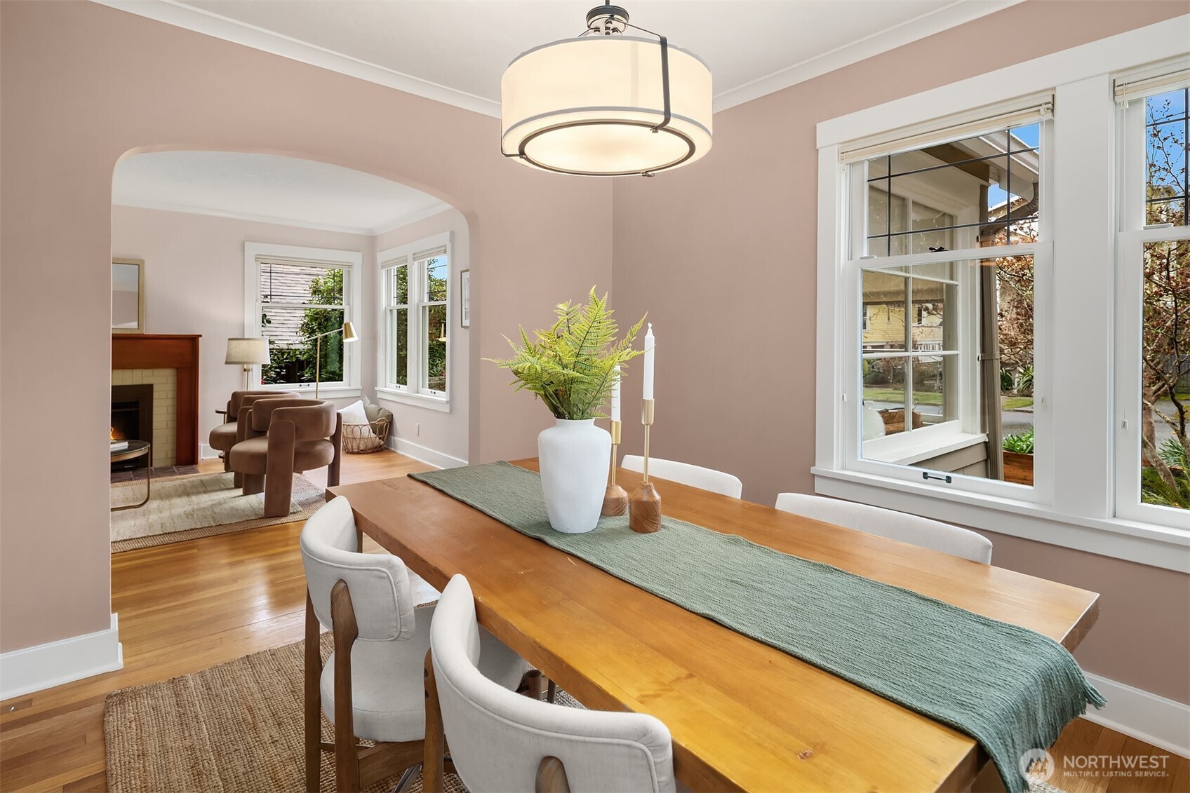 3818 Corliss Avenue N