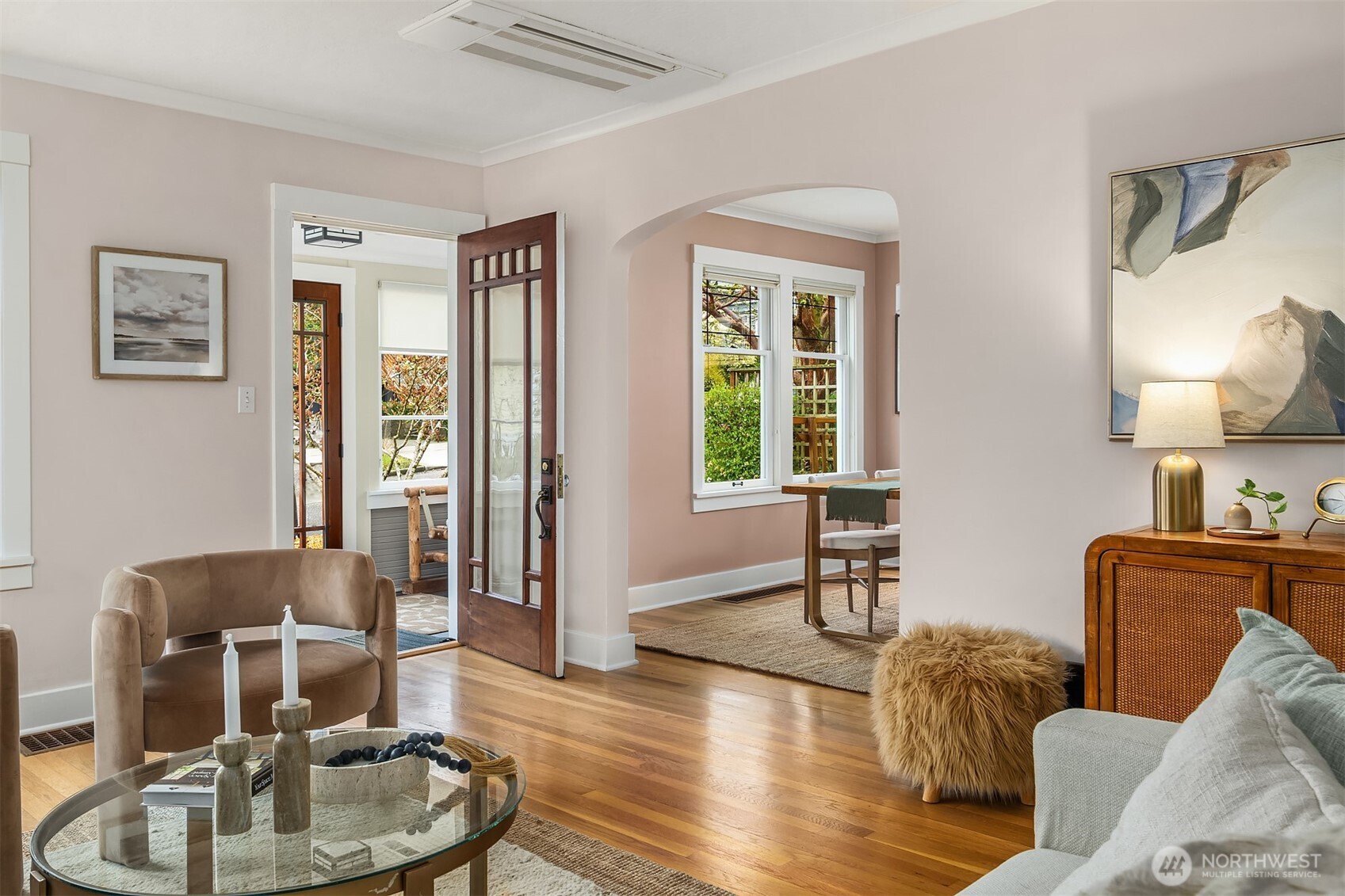 3818 Corliss Avenue N