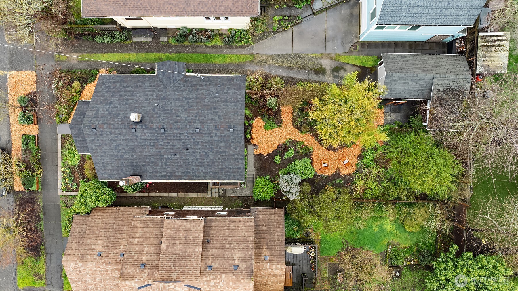 3818 Corliss Avenue N