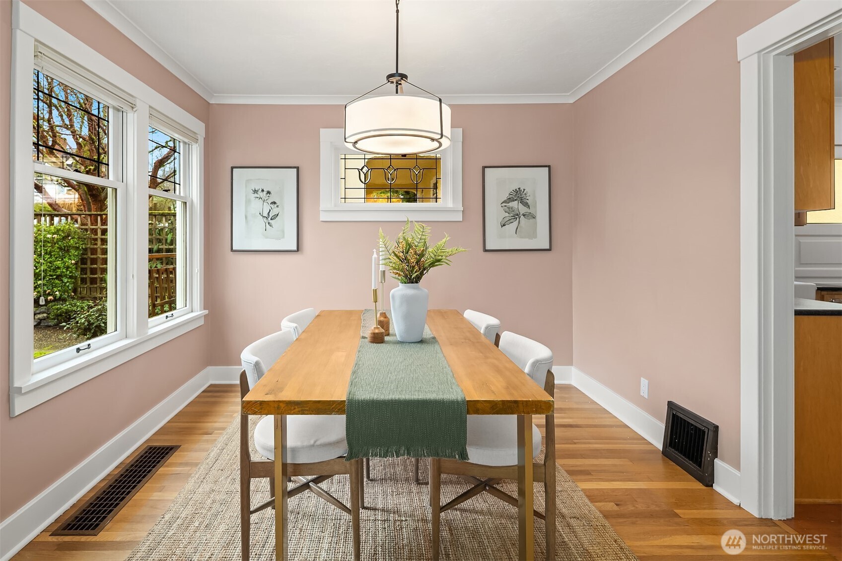 3818 Corliss Avenue N