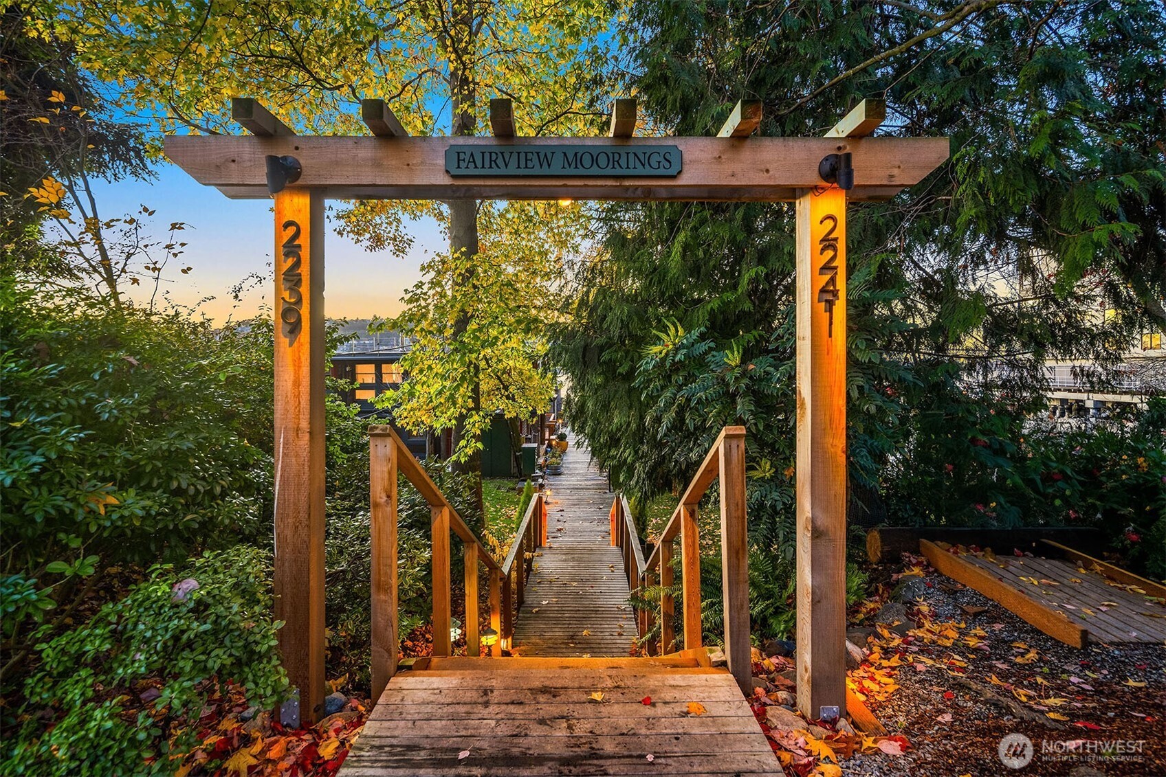 2241 Fairview Avenue E Unit: B