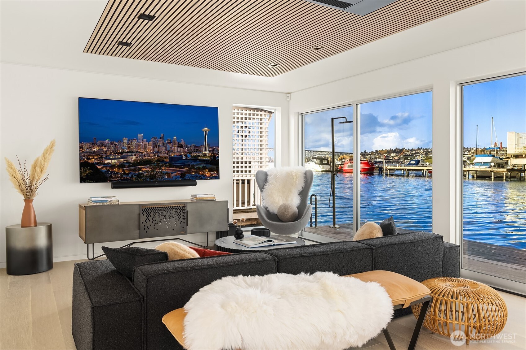 2241 Fairview Avenue E Unit: B