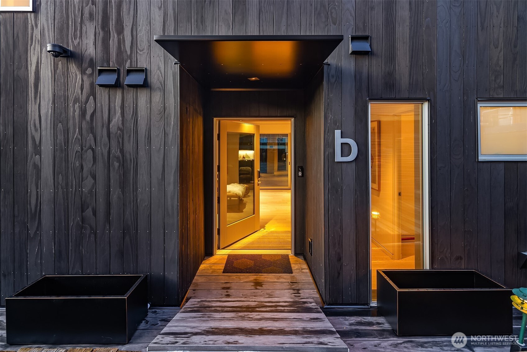 2241 Fairview Avenue E Unit: B