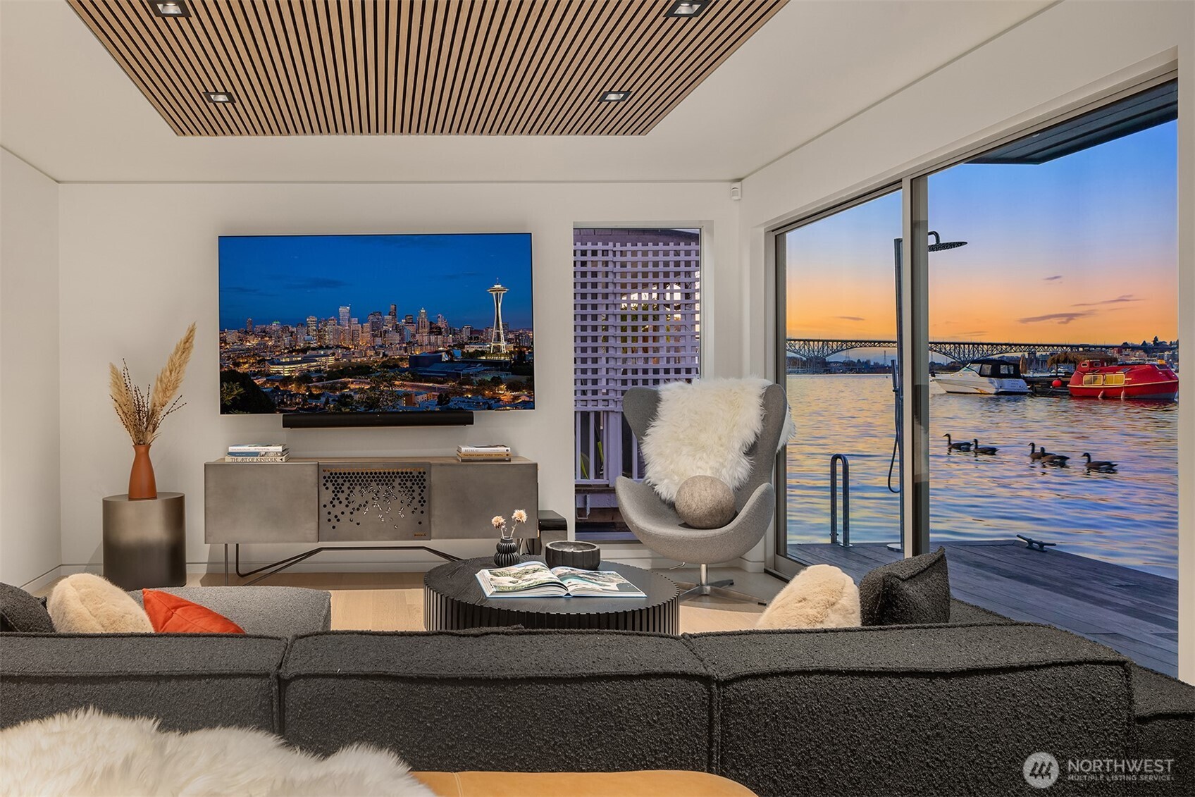 2241 Fairview Avenue E Unit: B