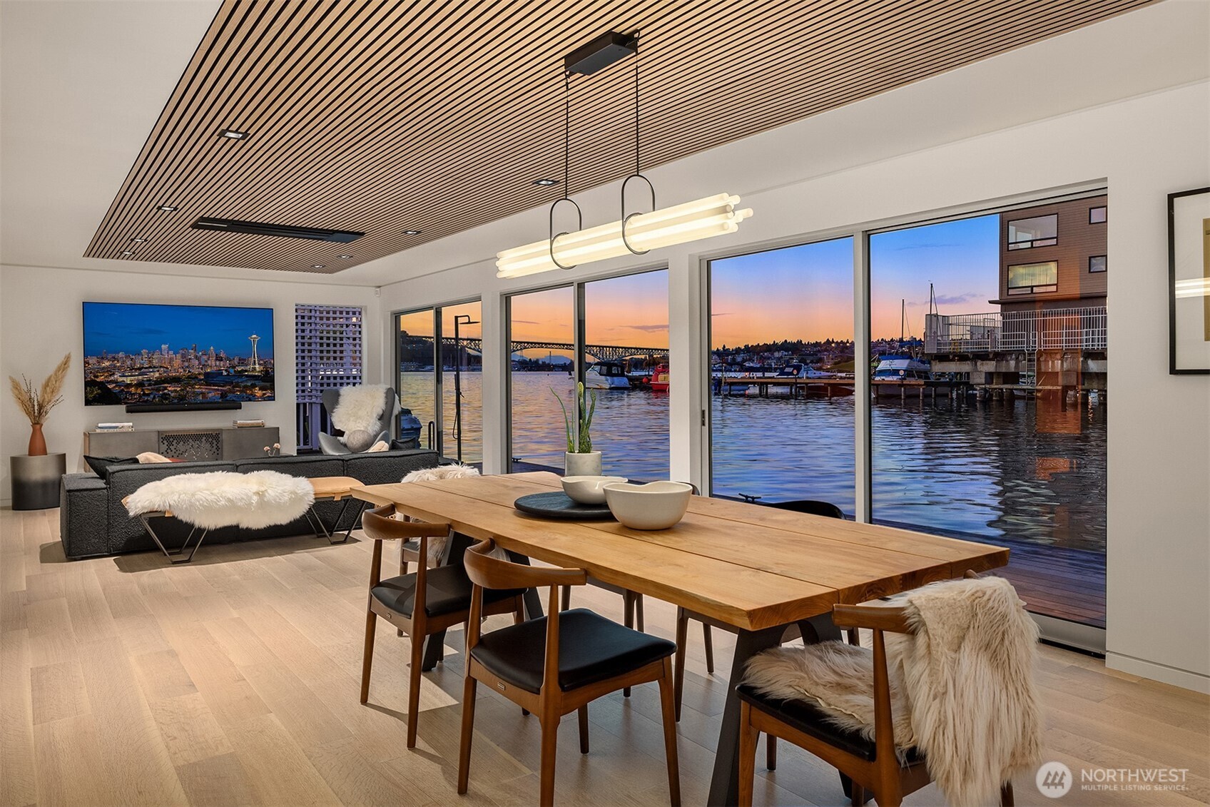 2241 Fairview Avenue E Unit: B