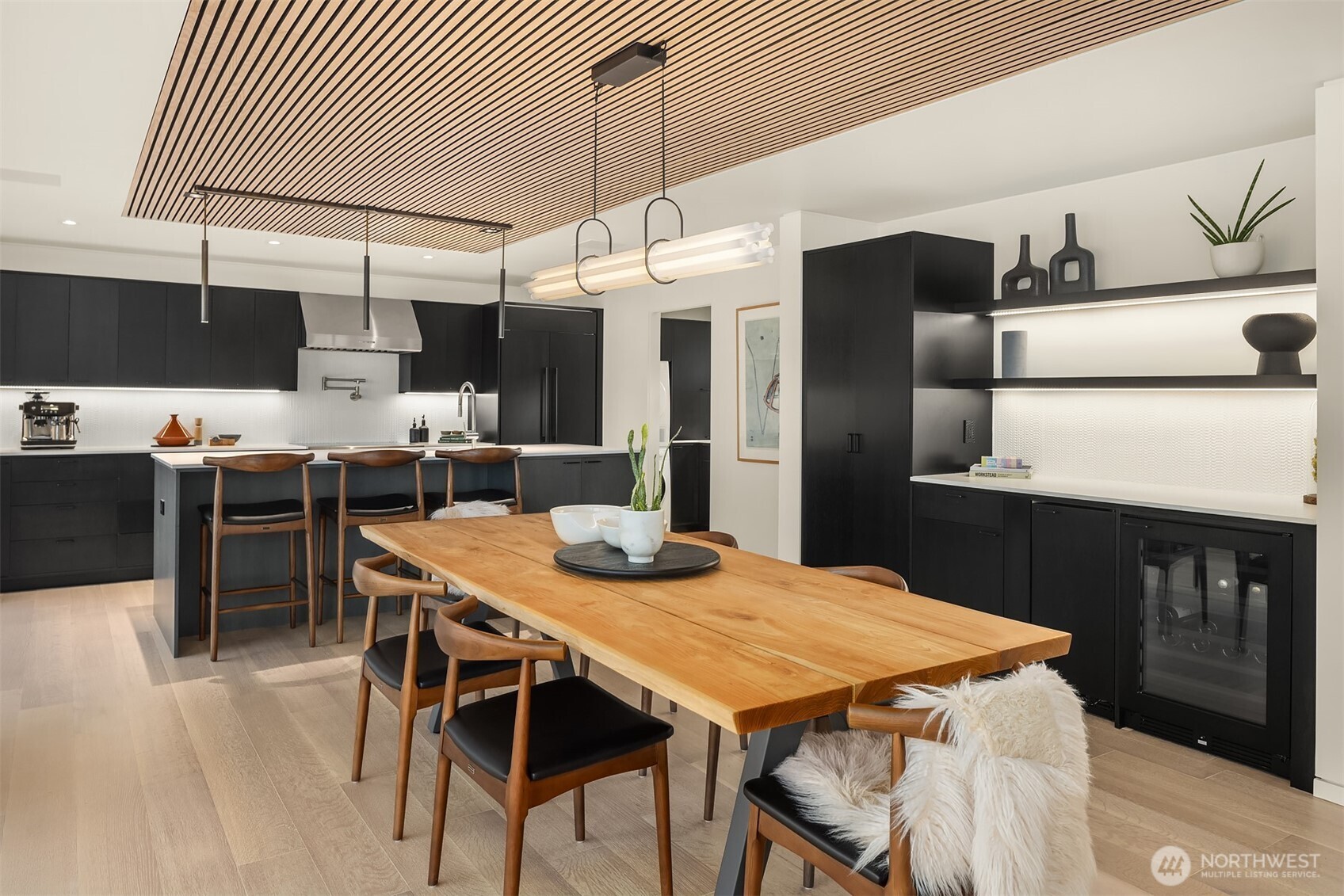 2241 Fairview Avenue E Unit: B