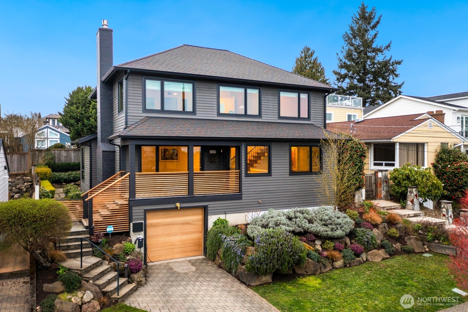 2507 27th Avenue W