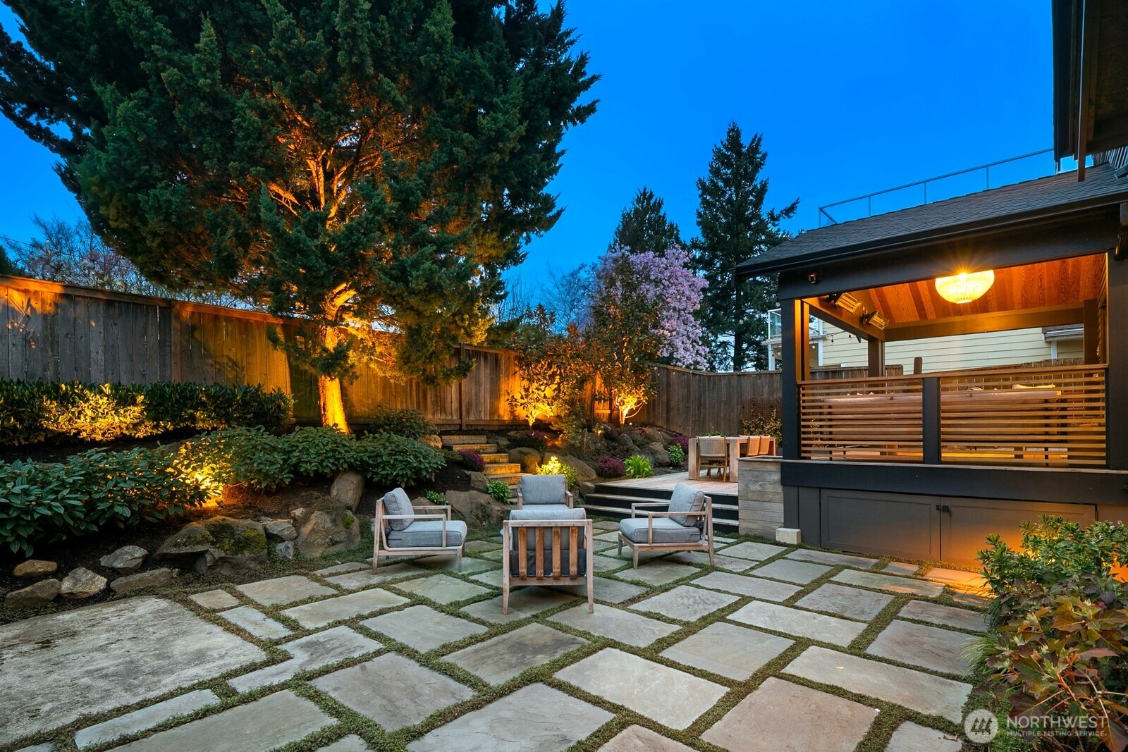 2507 27th Avenue W